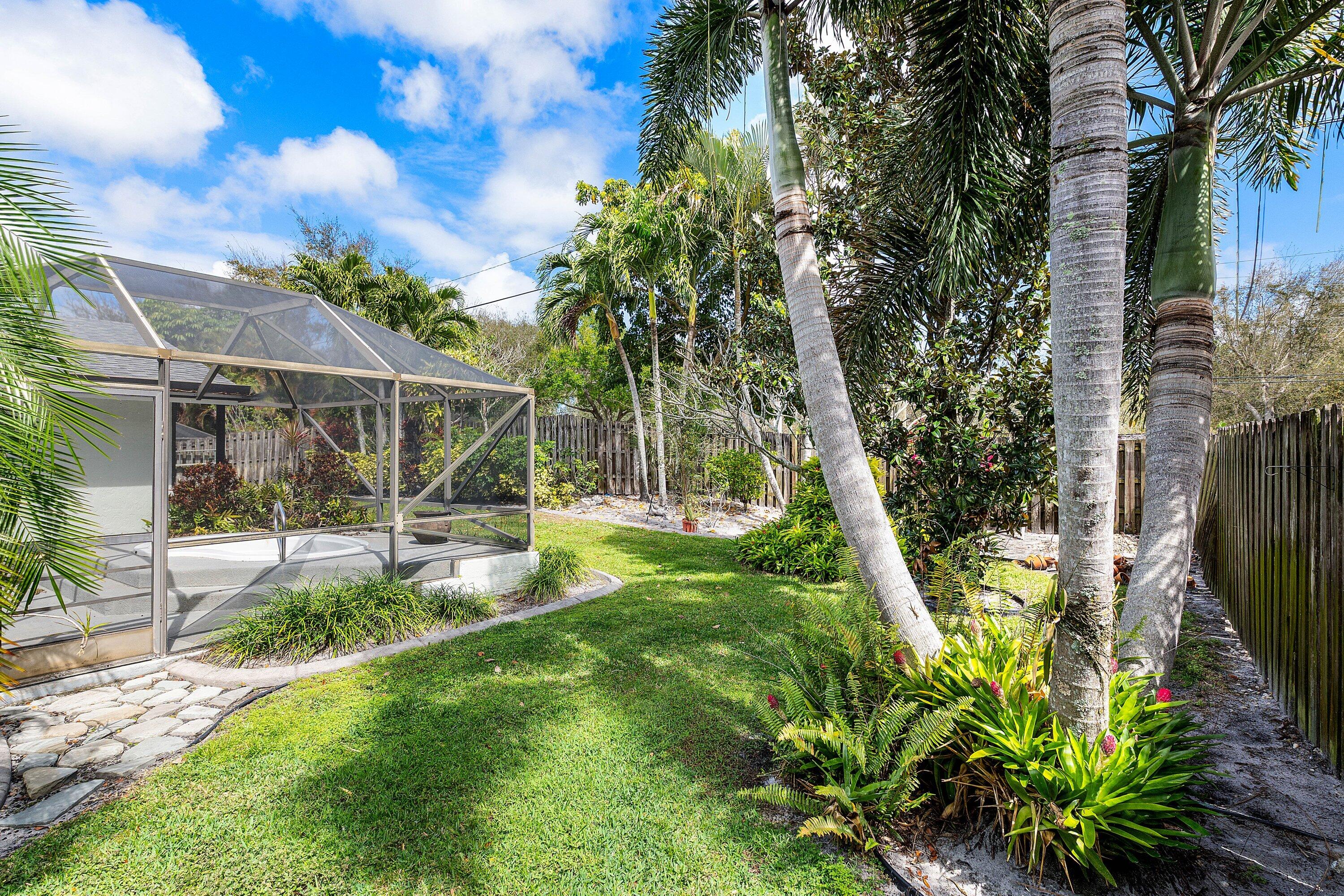 3068 NW 25th Way