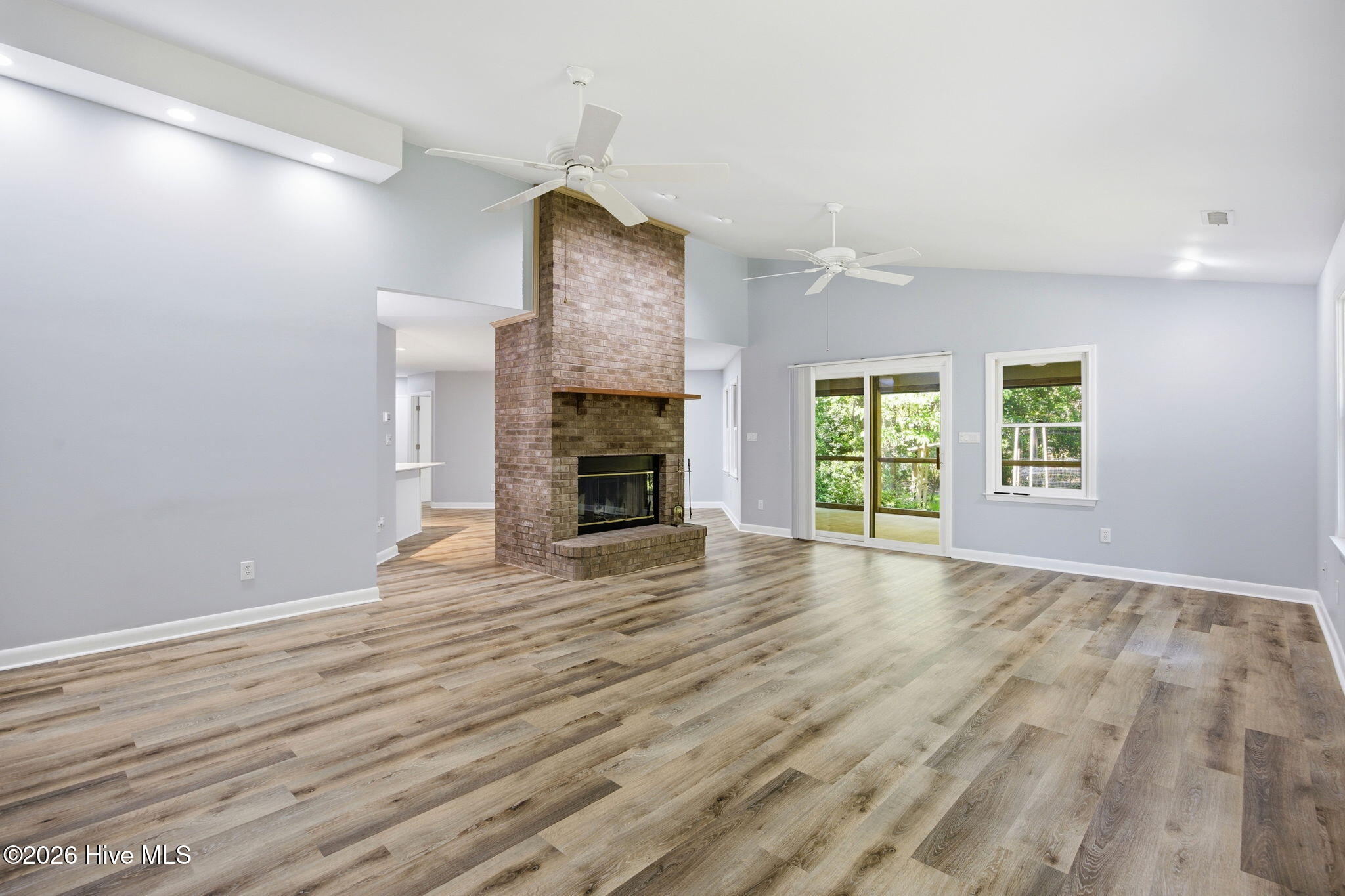512 North Line Drive