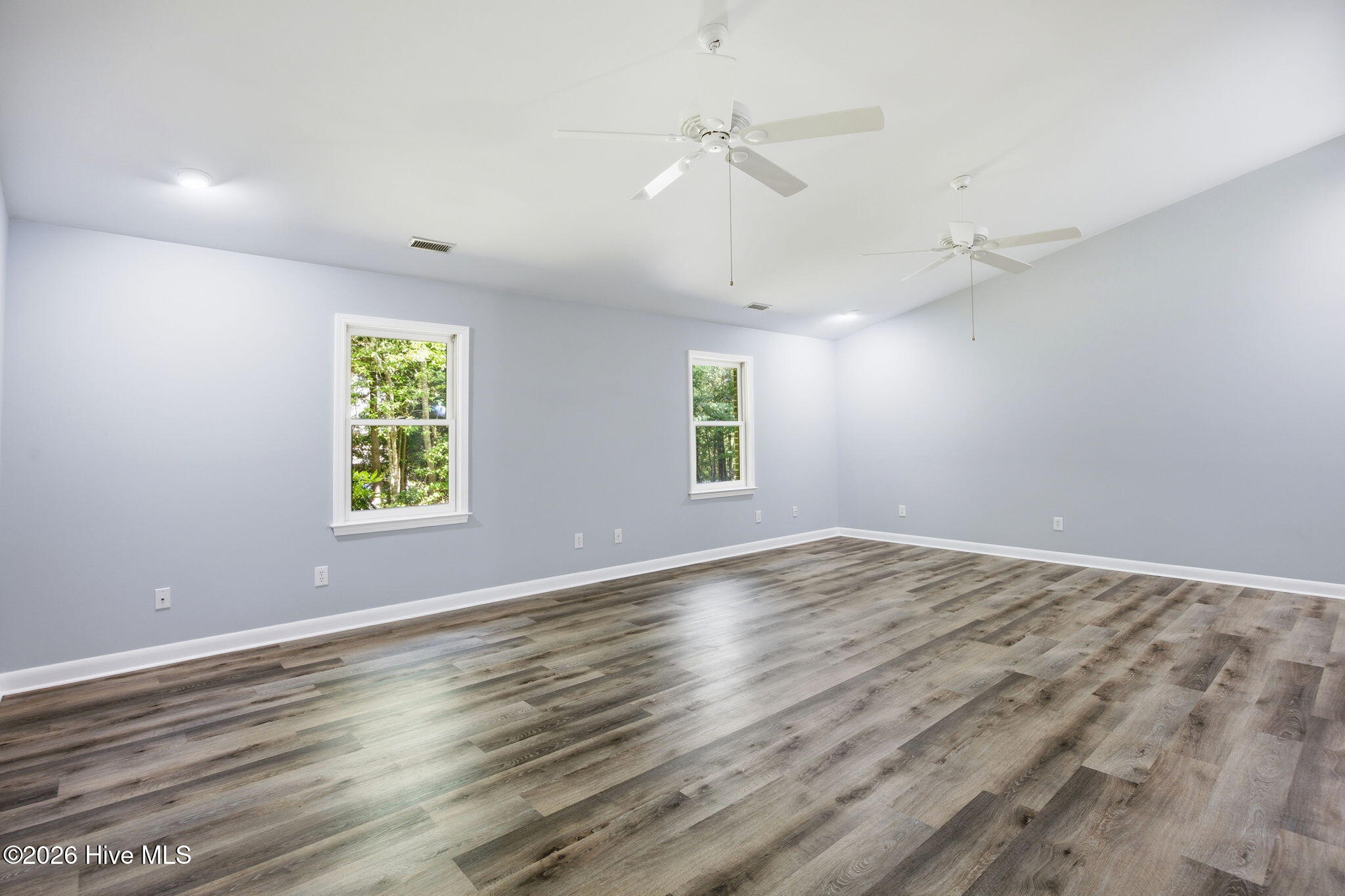 512 North Line Drive