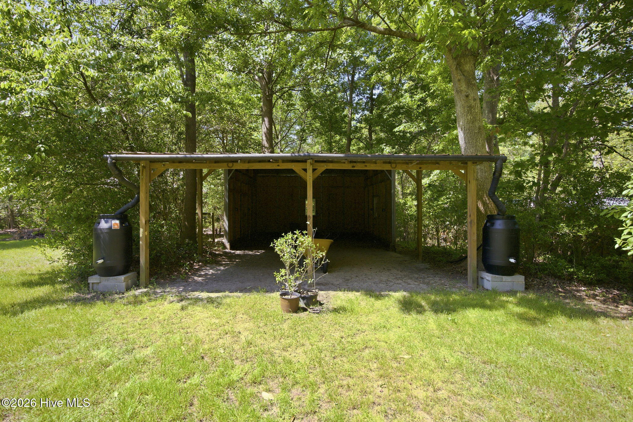 512 North Line Drive
