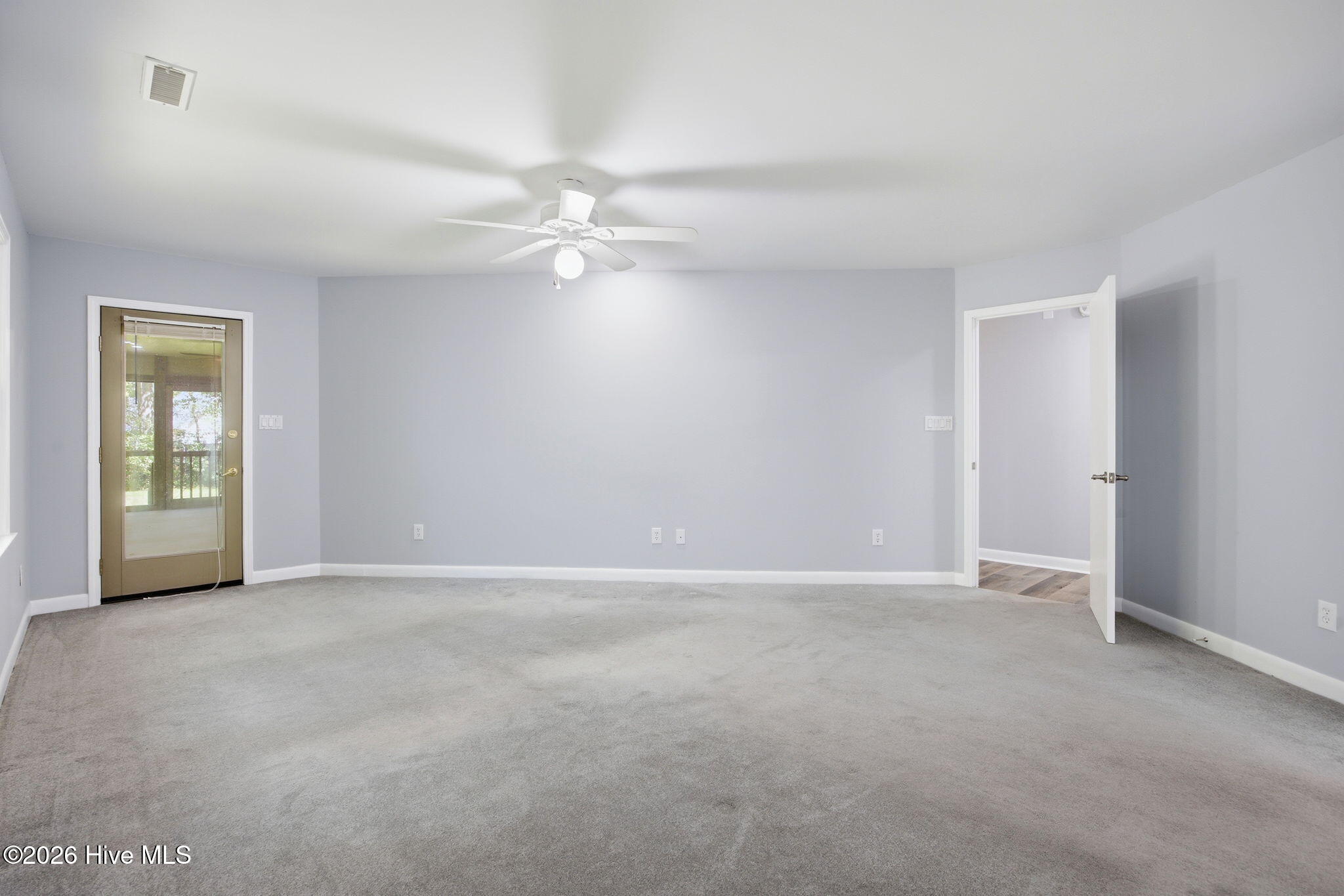 512 North Line Drive