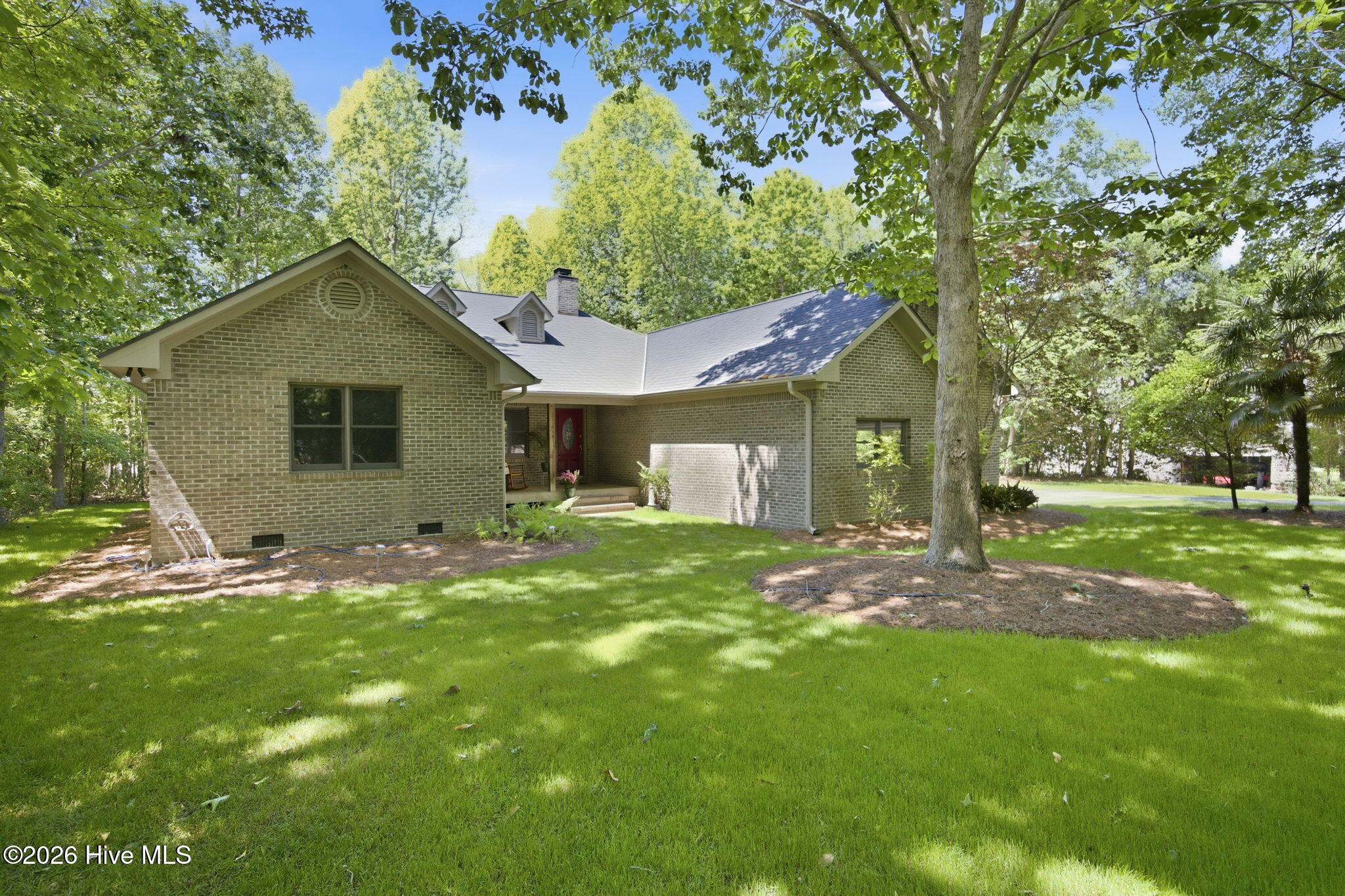512 North Line Drive