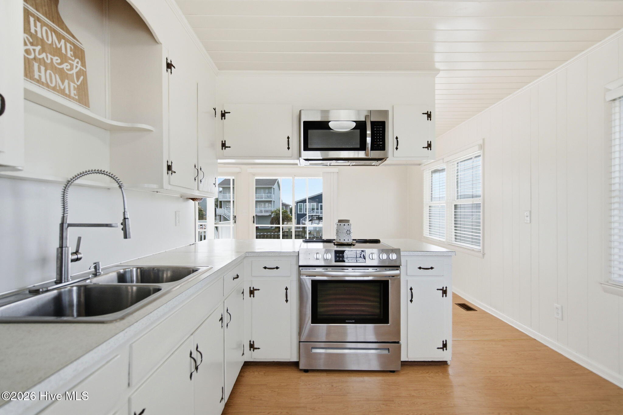 112 Marlin Drive