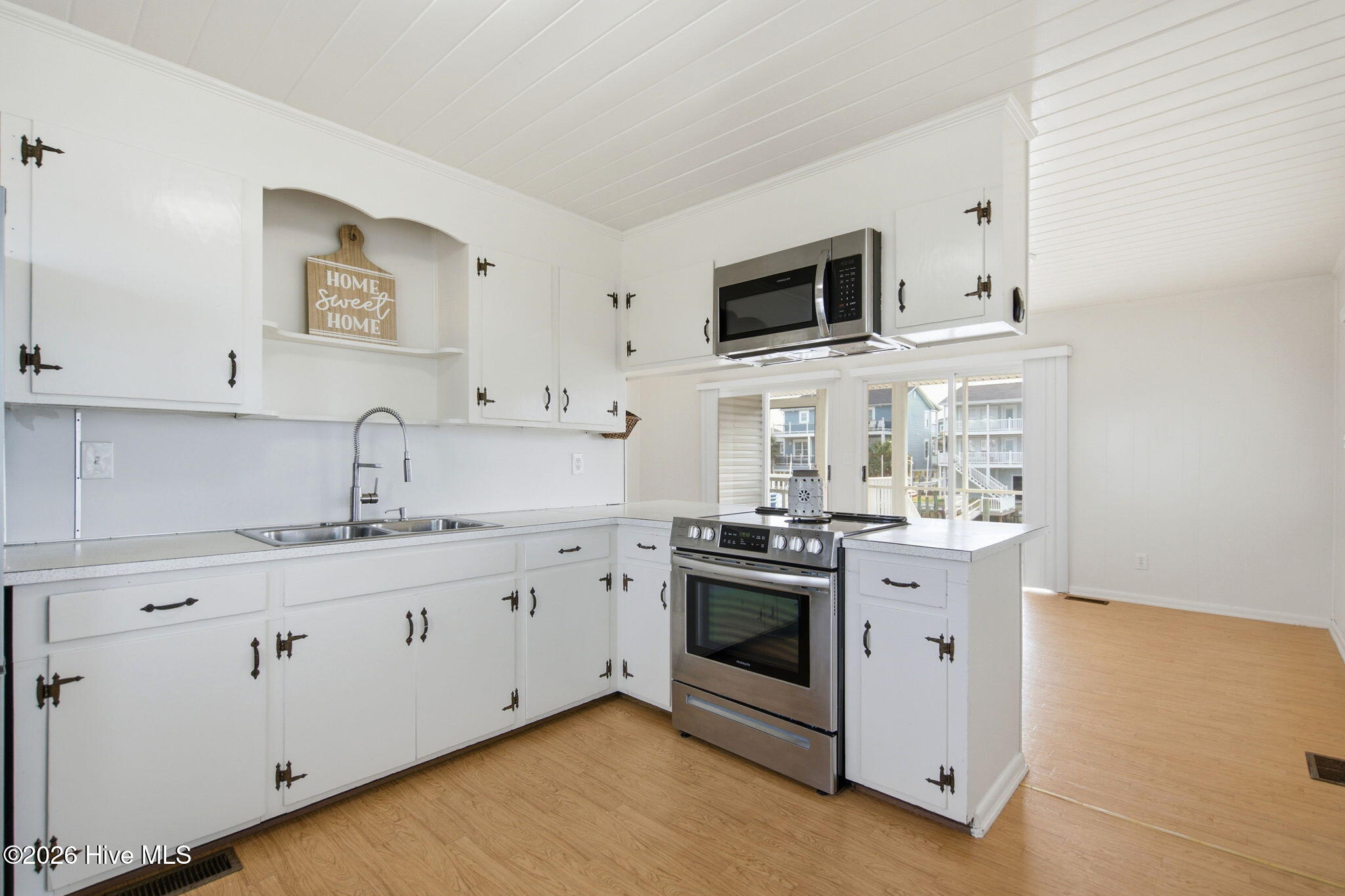 112 Marlin Drive