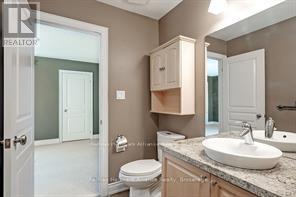 2240 BLACKBIRD COURT