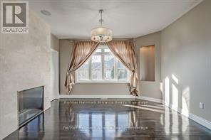 2240 BLACKBIRD COURT