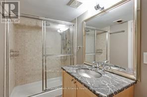 2240 BLACKBIRD COURT