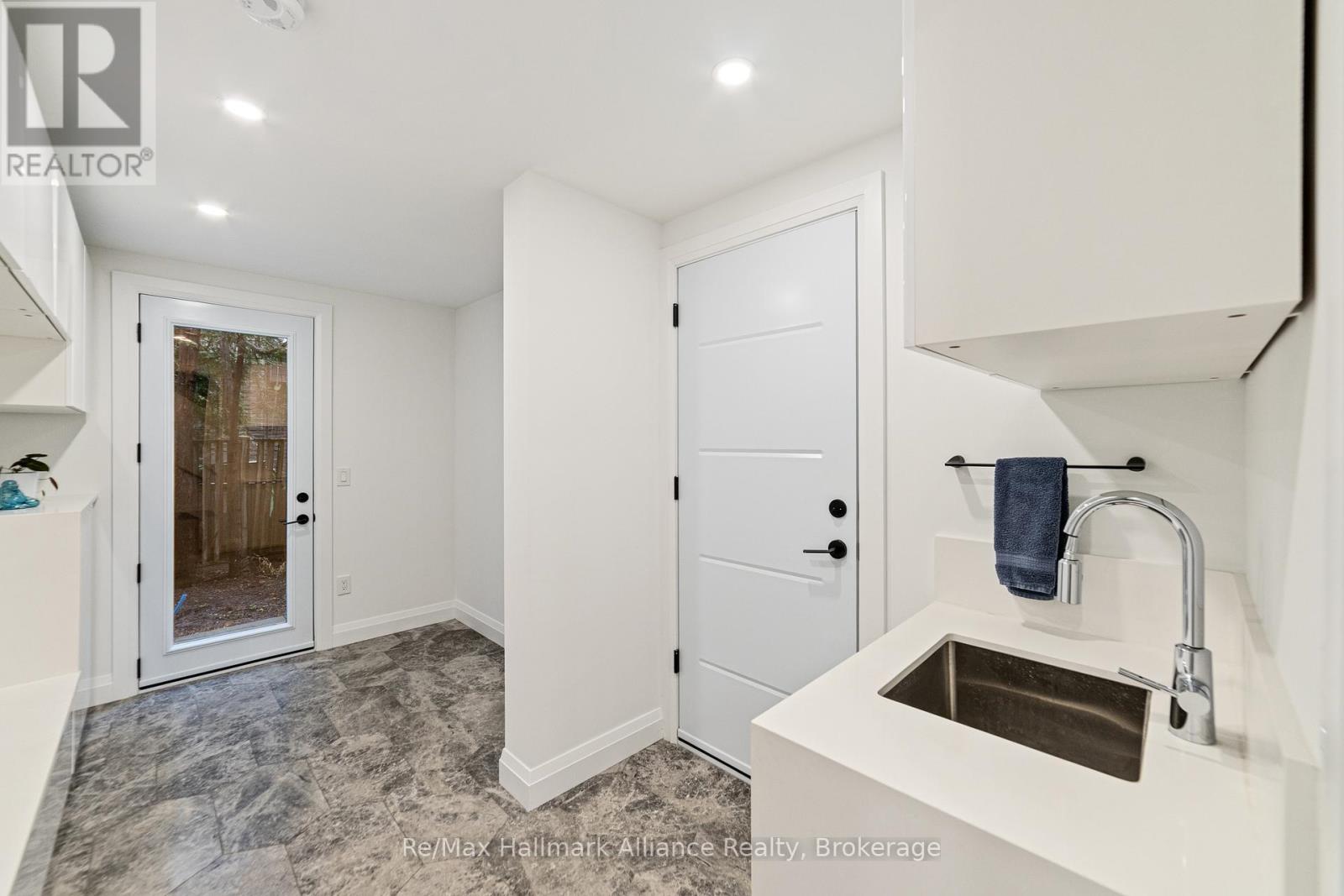 247 WILLOWRIDGE COURT