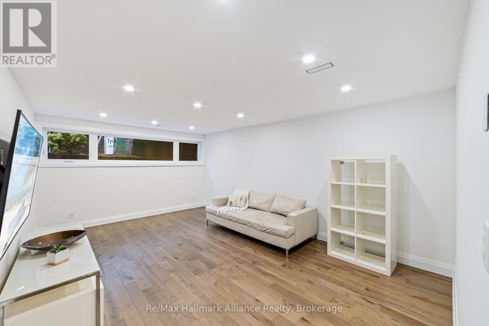 247 WILLOWRIDGE COURT