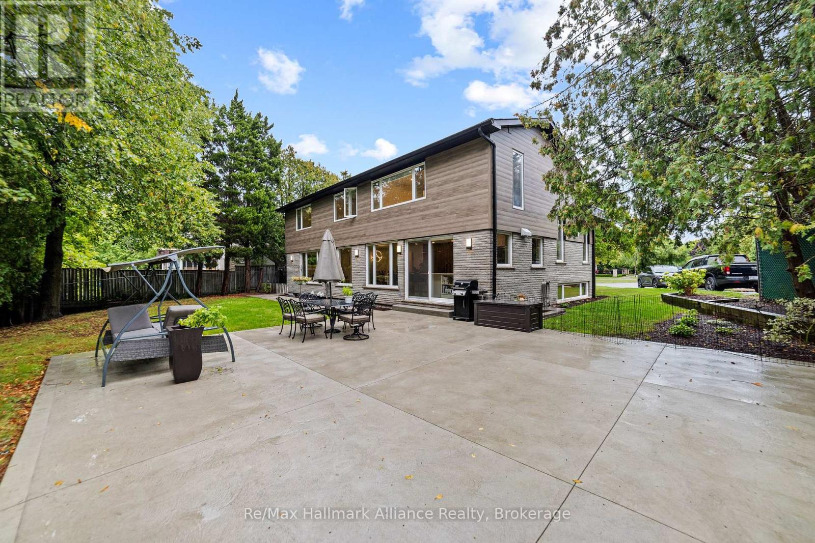 247 WILLOWRIDGE COURT