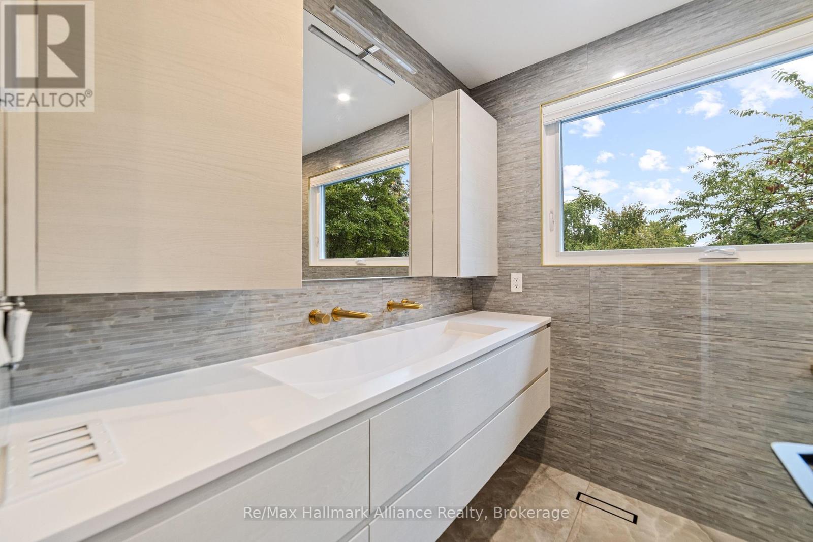 247 WILLOWRIDGE COURT