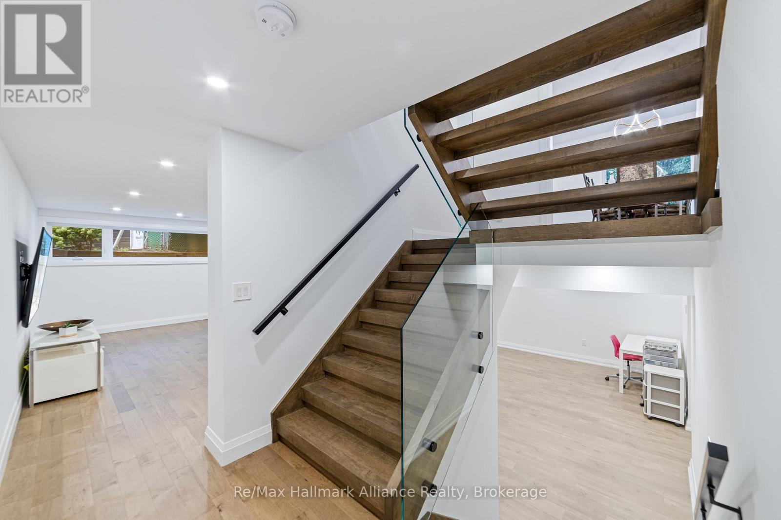 247 WILLOWRIDGE COURT