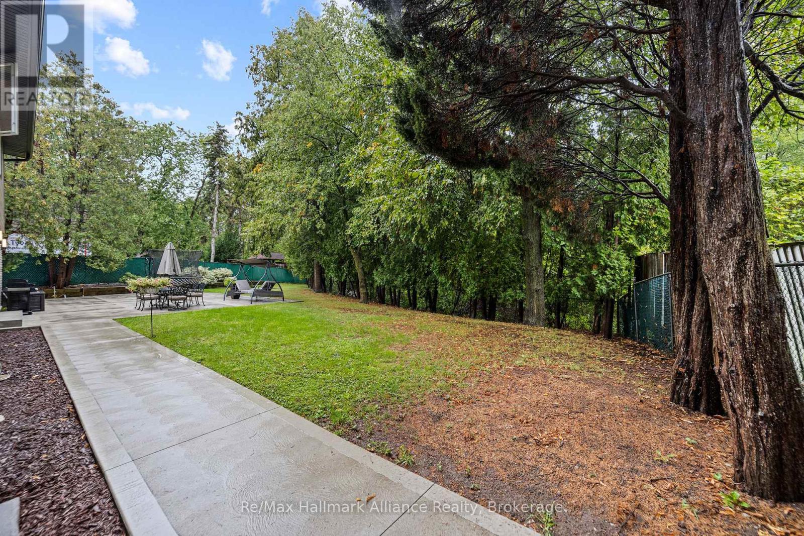 247 WILLOWRIDGE COURT