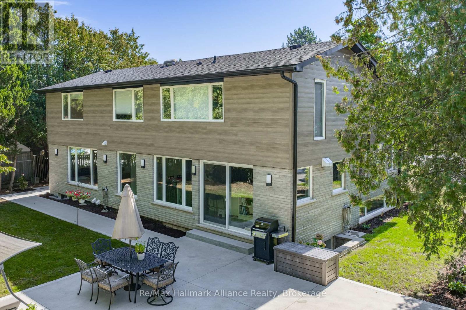 247 WILLOWRIDGE COURT