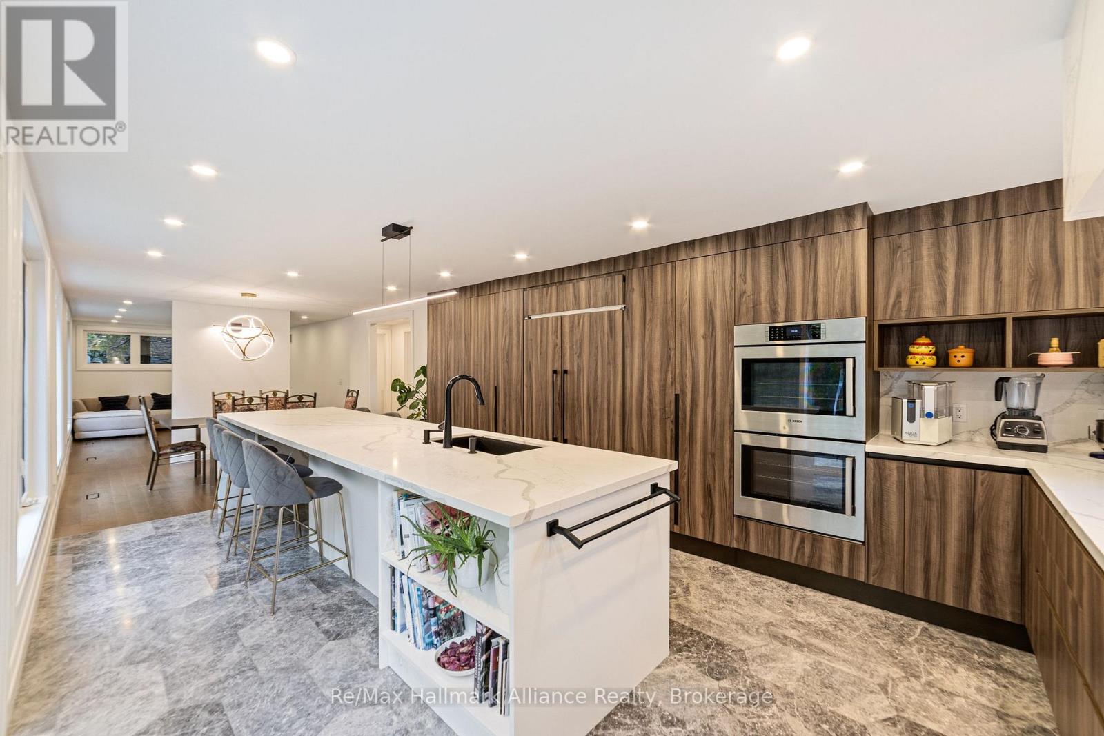 247 WILLOWRIDGE COURT