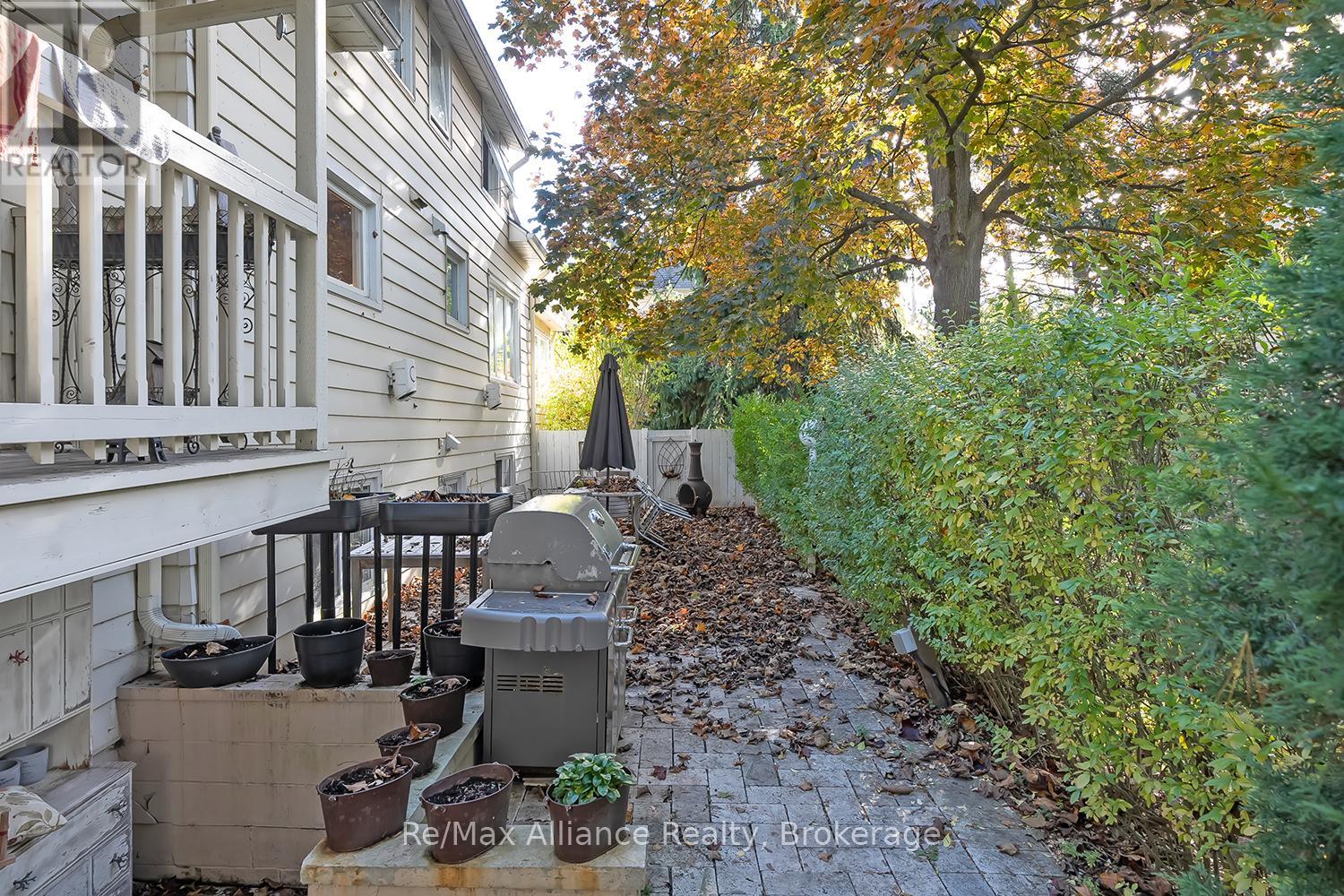 42 CHARTWELL ROAD