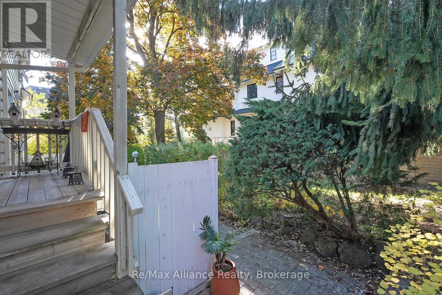 42 CHARTWELL ROAD