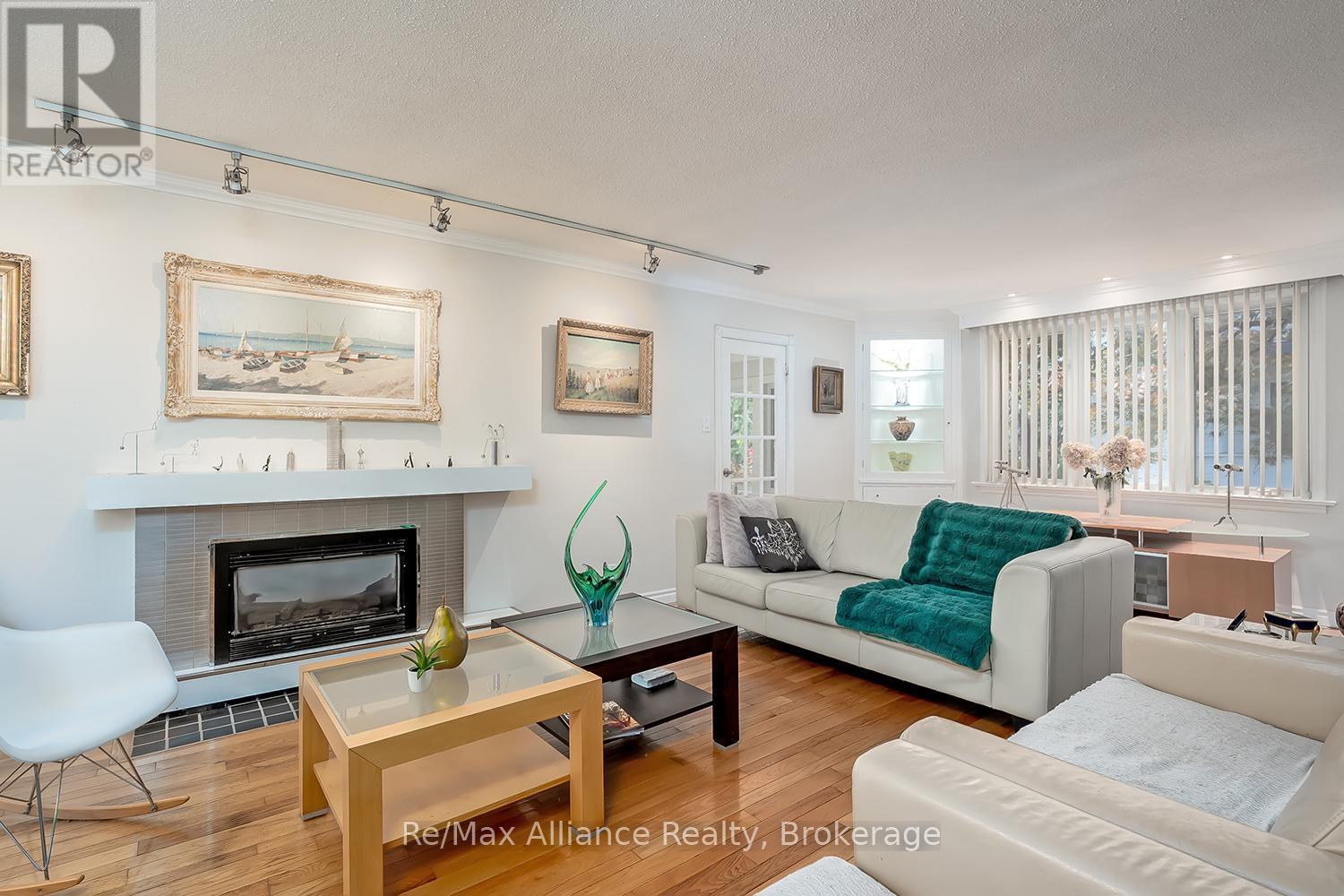 42 CHARTWELL ROAD
