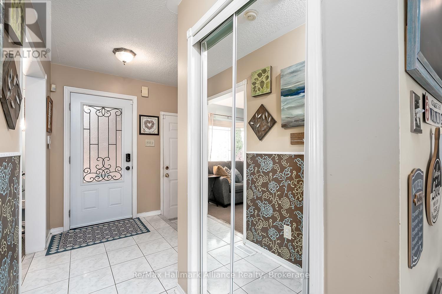 2411 EAST GATE CRESCENT