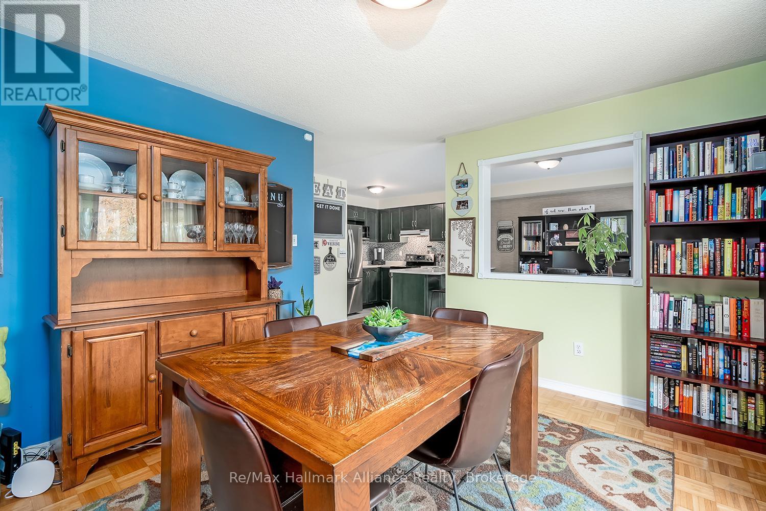 2411 EAST GATE CRESCENT