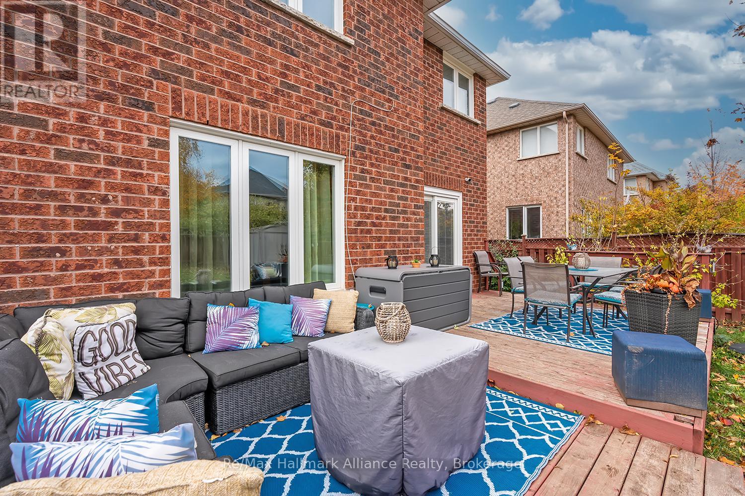 2411 EAST GATE CRESCENT