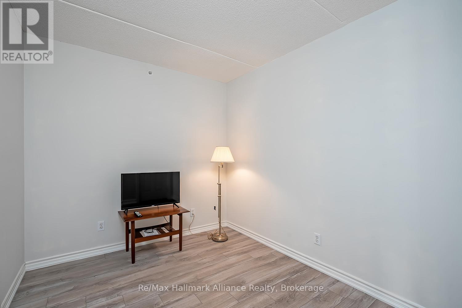 107 - 1820 WALKERS LINE