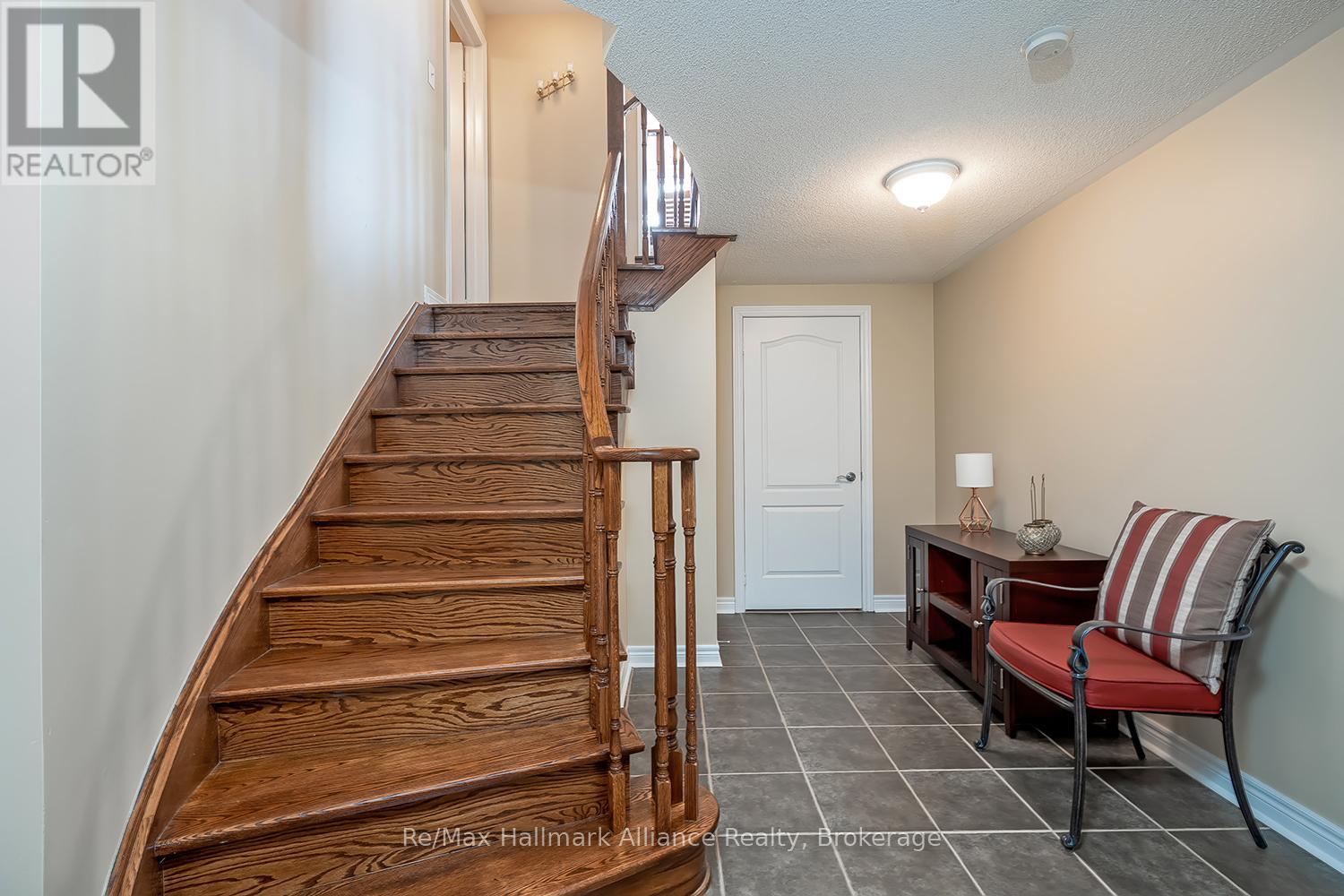 2489 WHISTLING SPRINGS CRESCENT