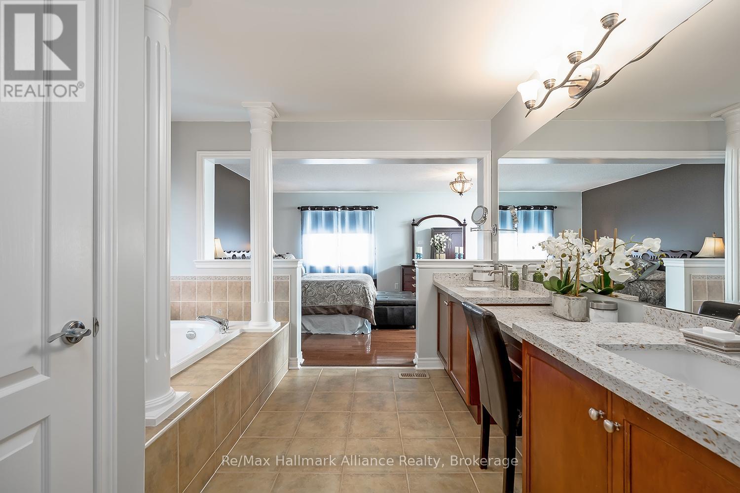 2489 WHISTLING SPRINGS CRESCENT