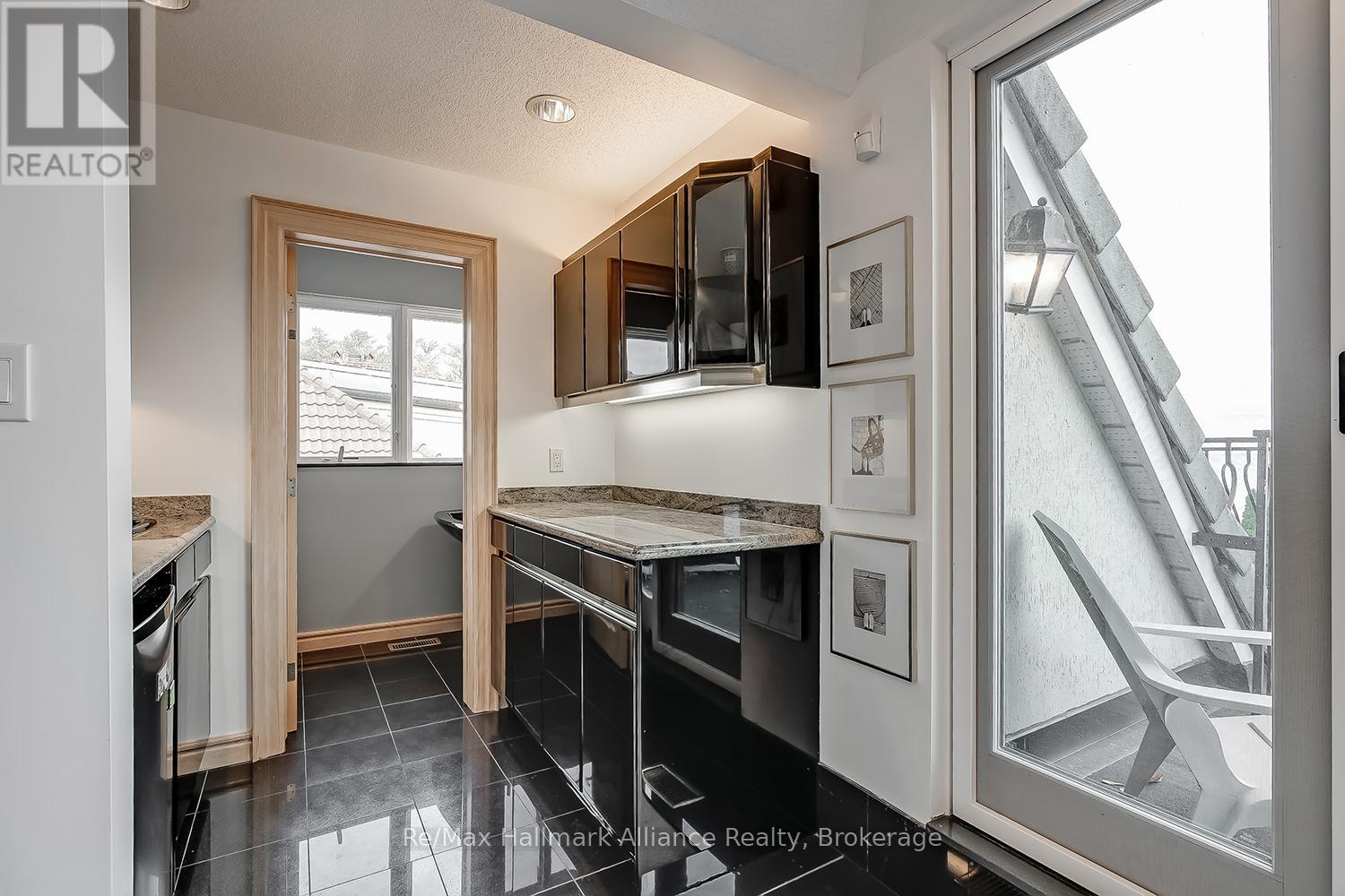 3206 SHORELINE DRIVE