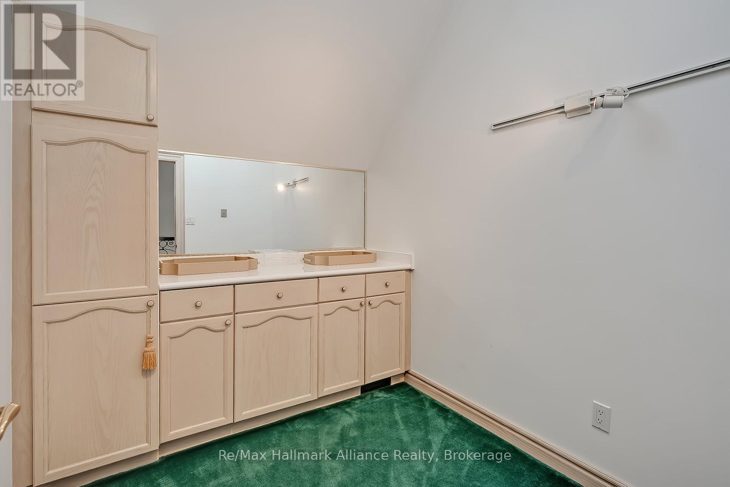 3206 SHORELINE DRIVE