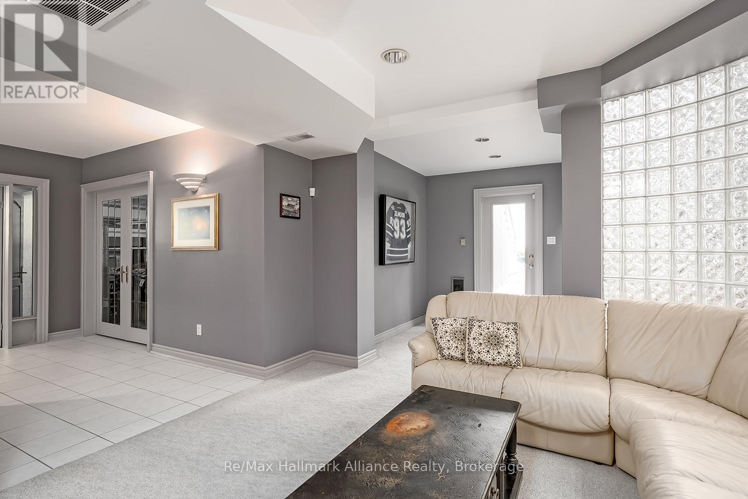 3206 SHORELINE DRIVE