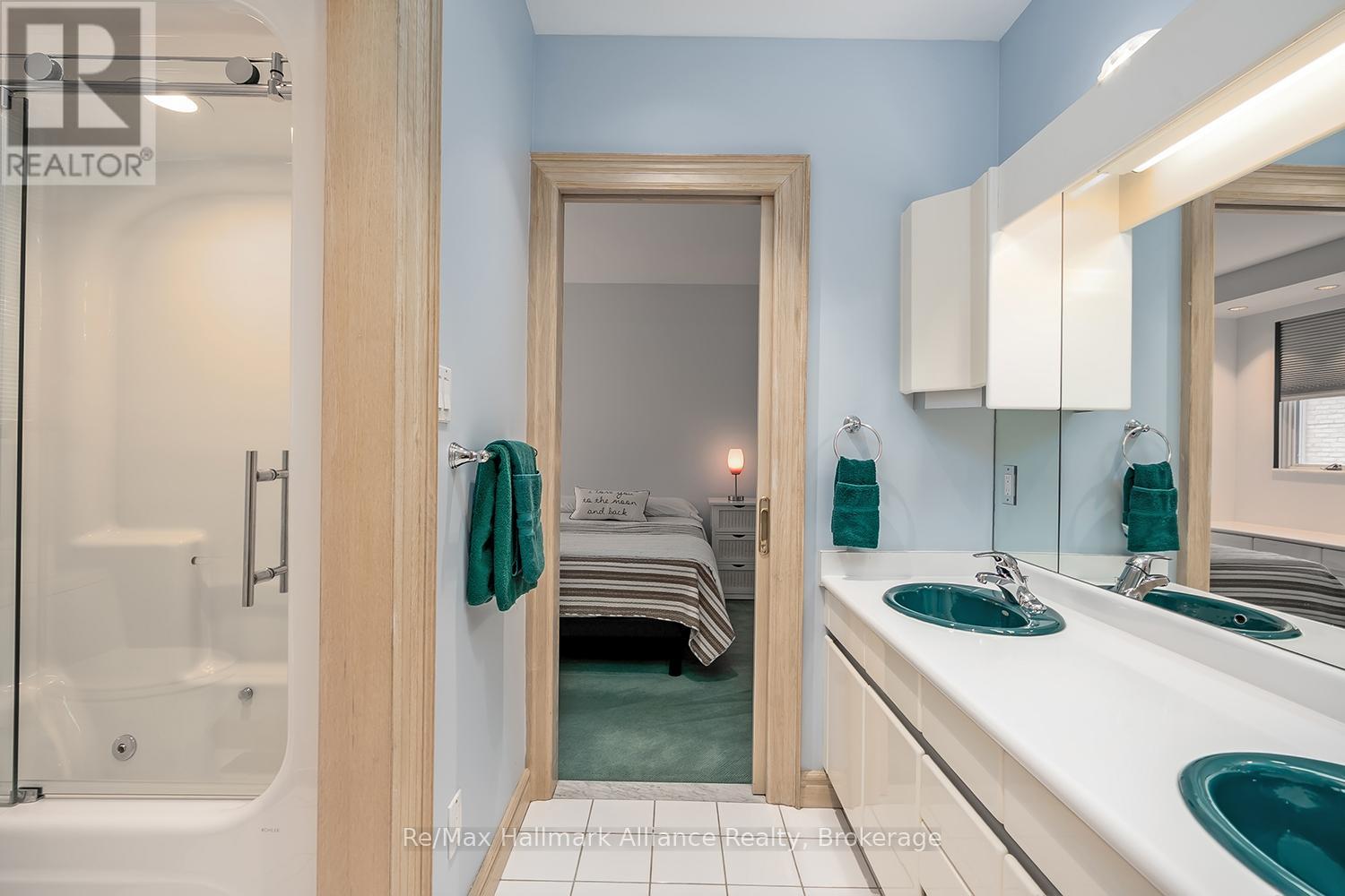 3206 SHORELINE DRIVE