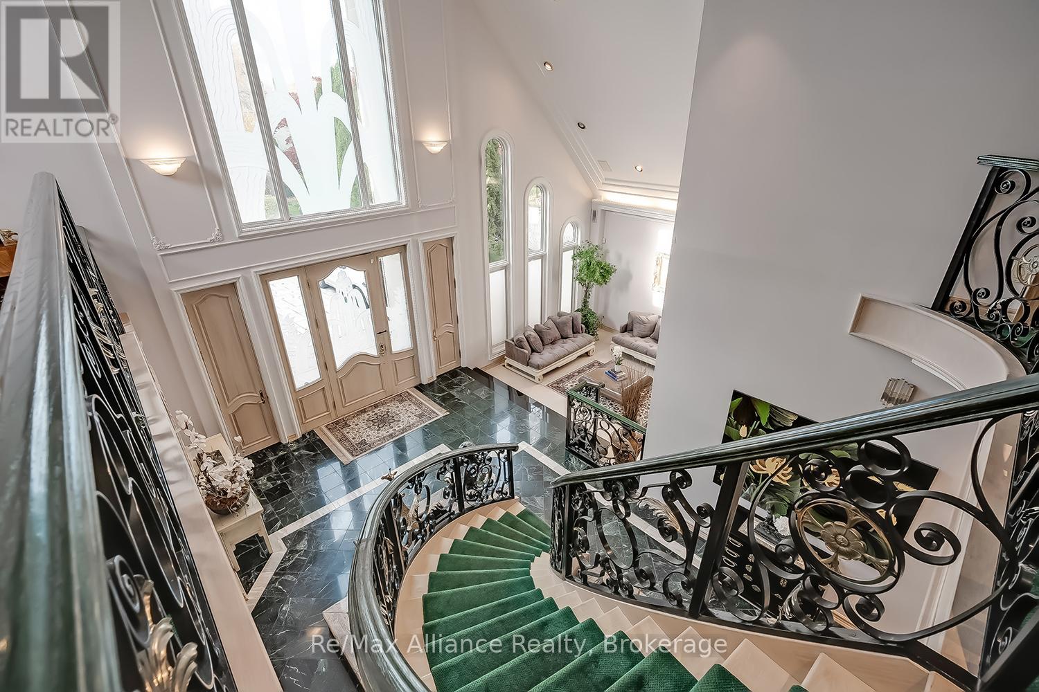 3206 SHORELINE DRIVE
