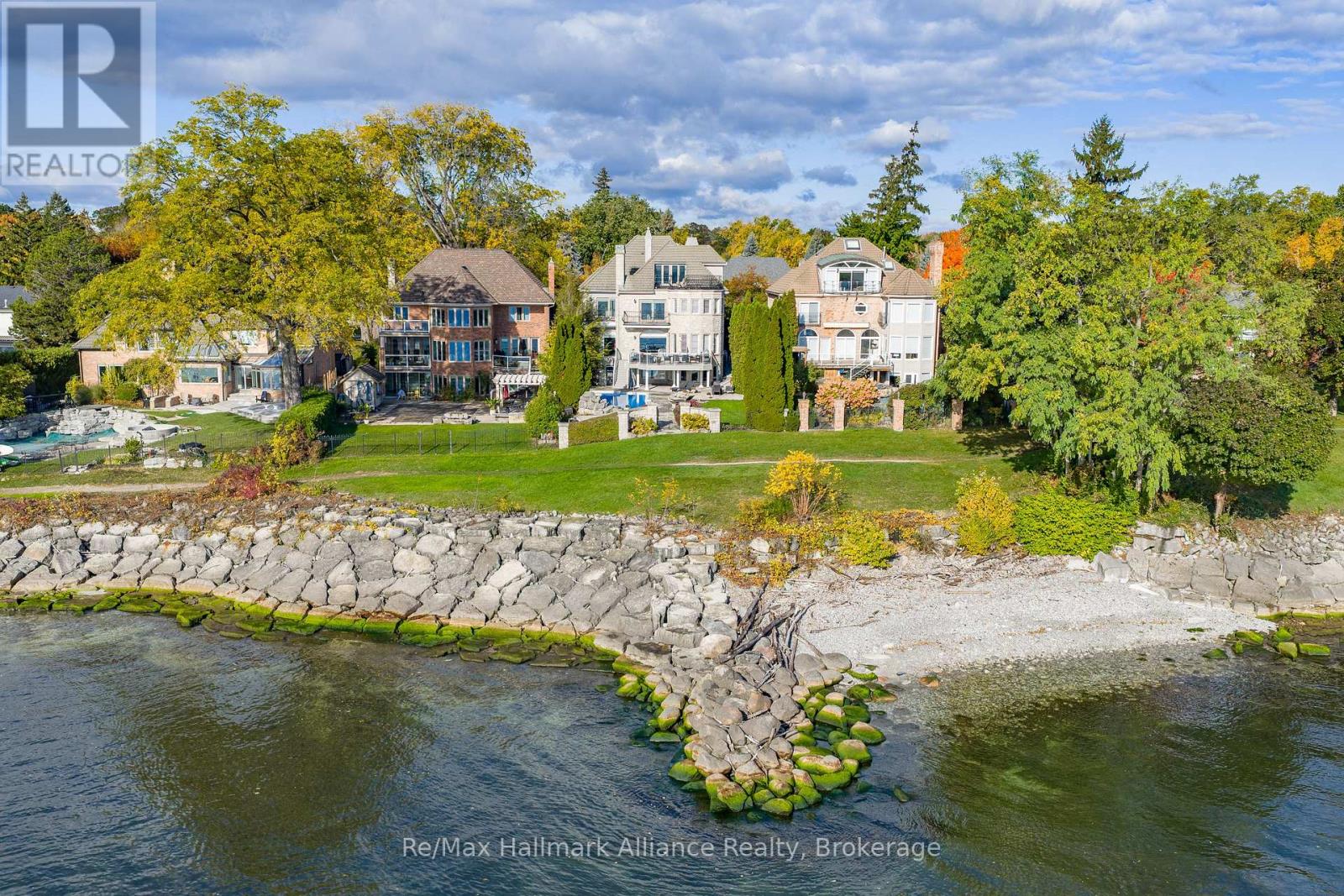 3206 SHORELINE DRIVE