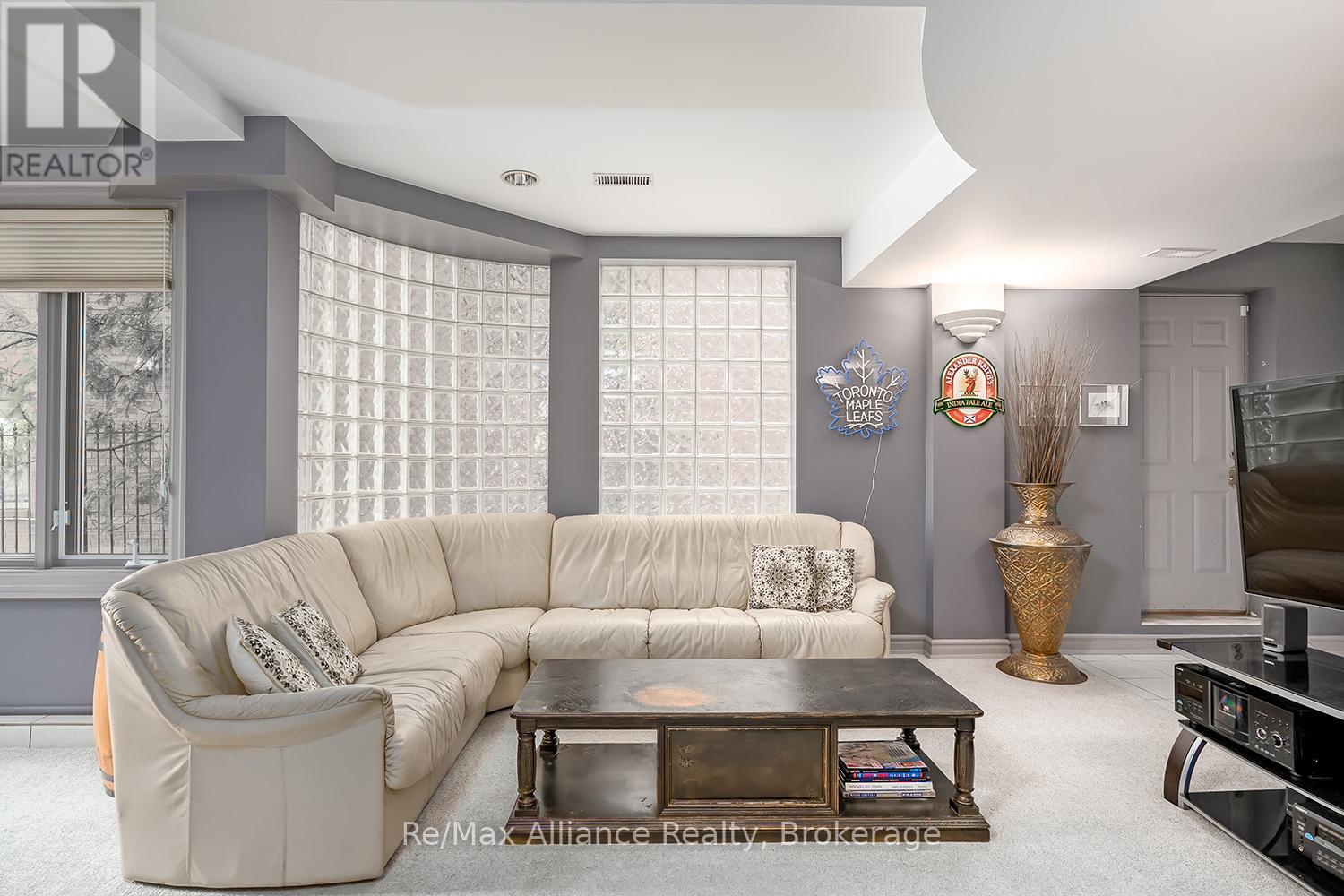 3206 SHORELINE DRIVE