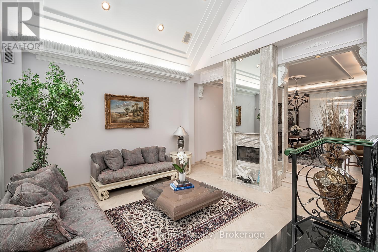 3206 SHORELINE DRIVE