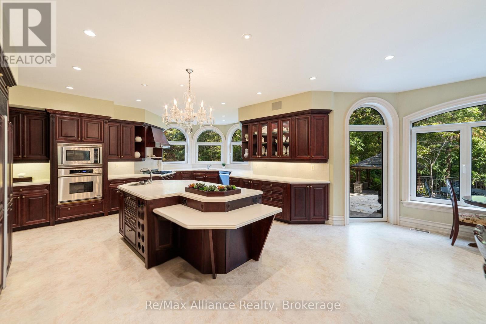 1024 LINBROOK ROAD