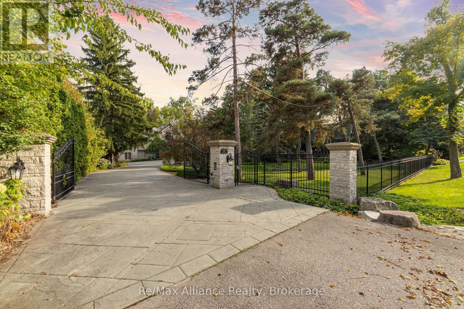 1024 LINBROOK ROAD