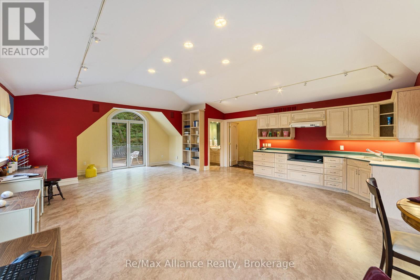 1024 LINBROOK ROAD