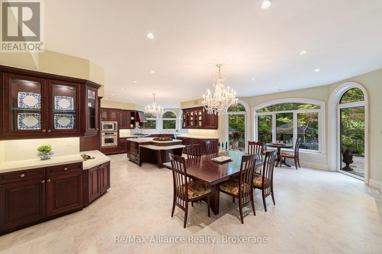 1024 LINBROOK ROAD