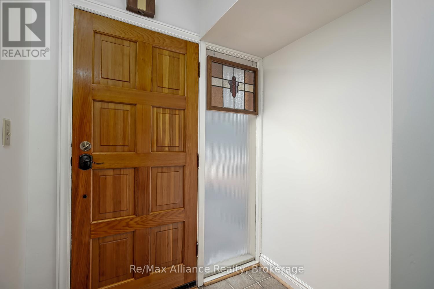 283 SPRUCE STREET
