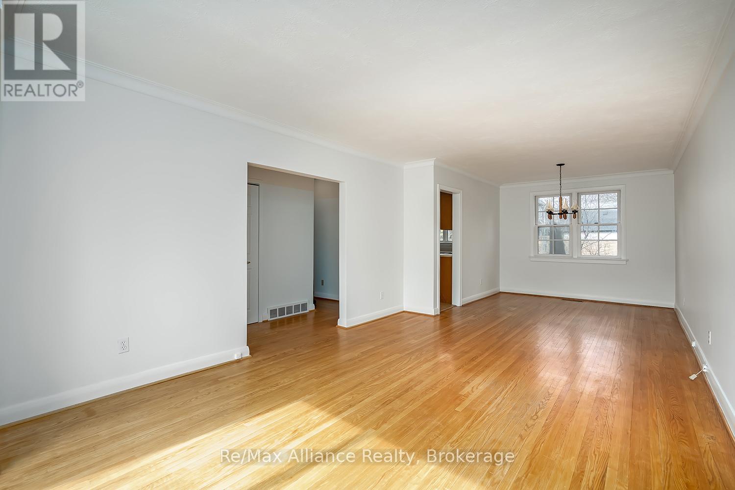 283 SPRUCE STREET