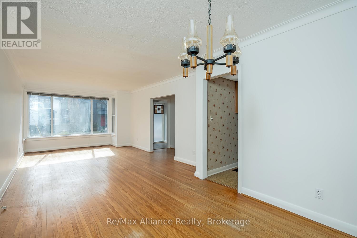 283 SPRUCE STREET