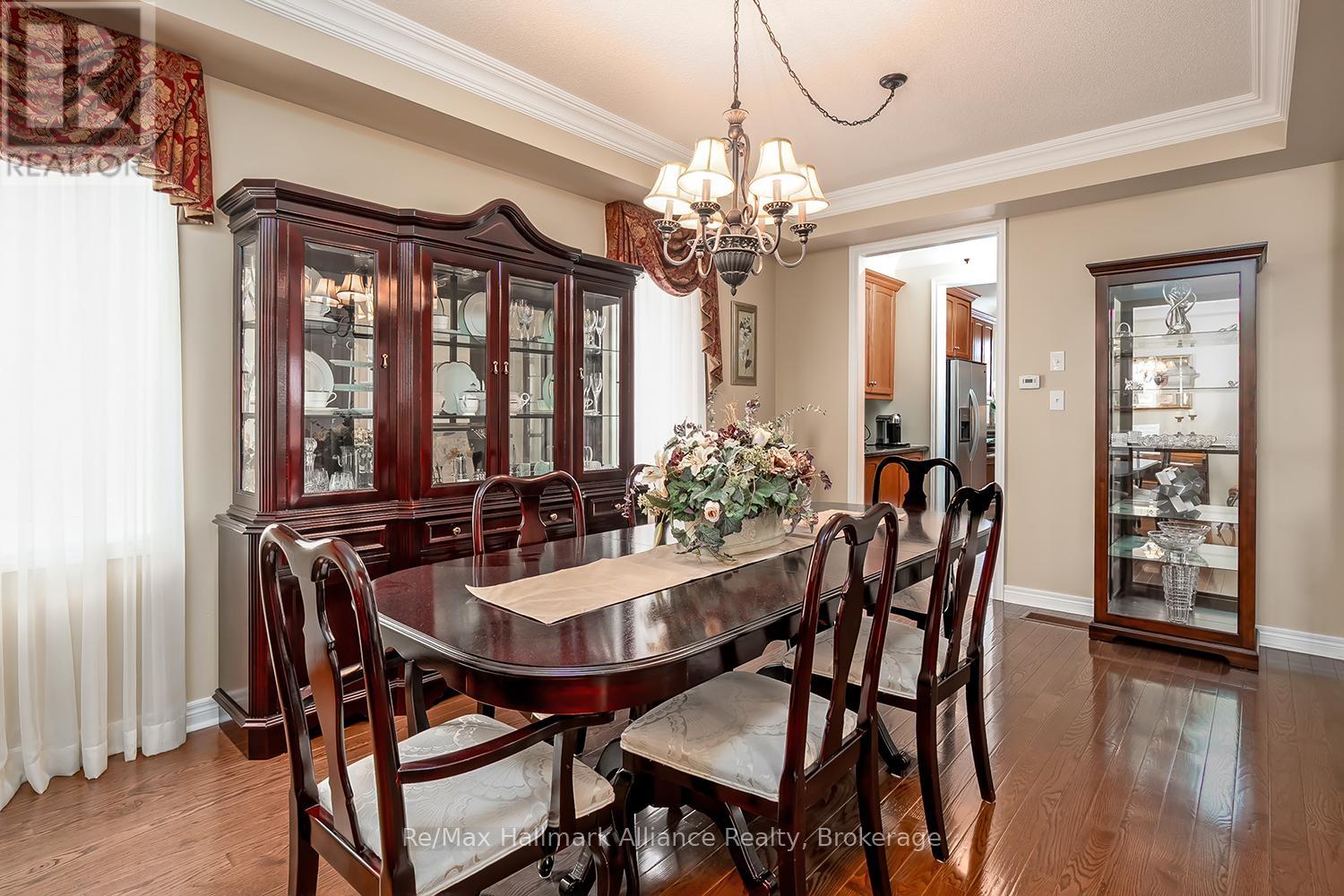 2489 WHISTLING SPRINGS CRESCENT