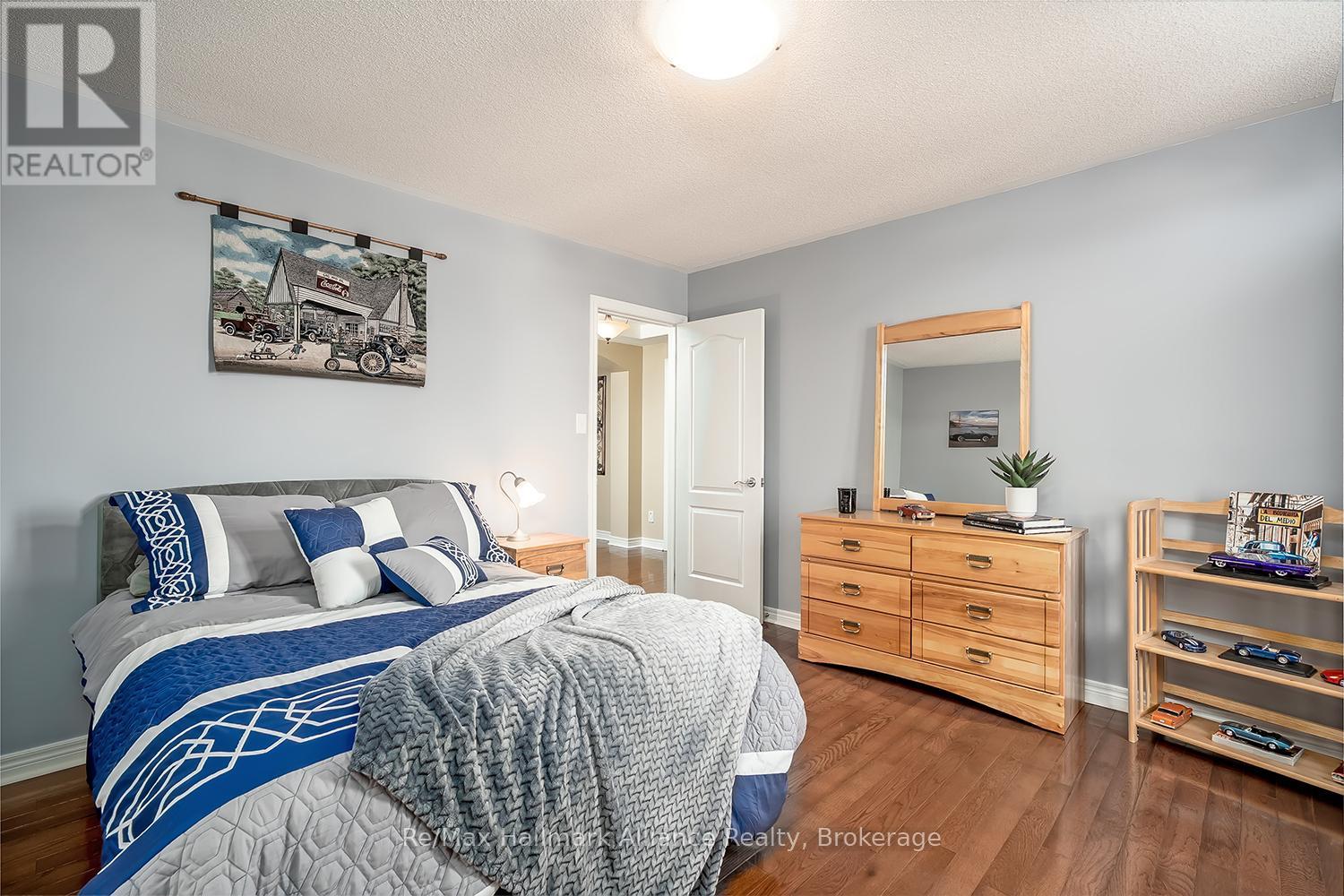 2489 WHISTLING SPRINGS CRESCENT