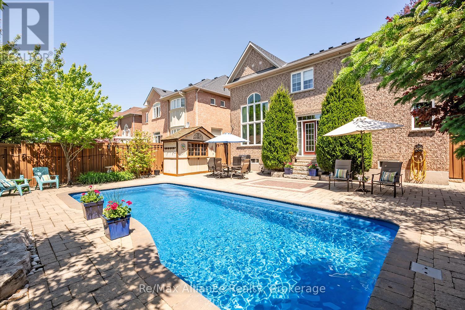 2489 WHISTLING SPRINGS CRESCENT