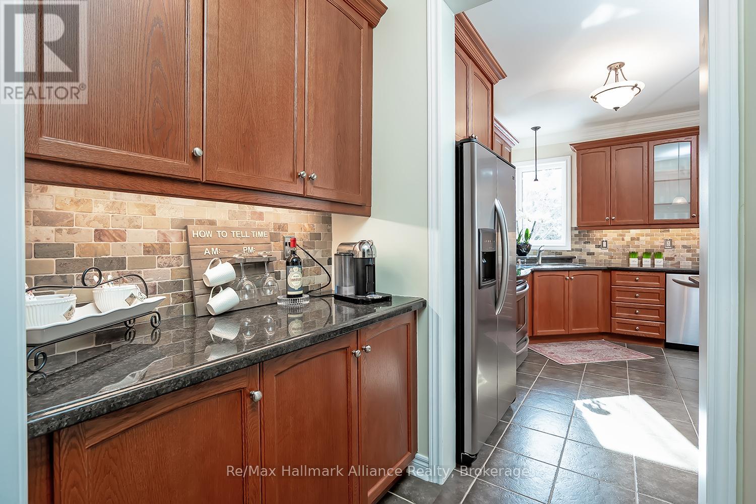 2489 WHISTLING SPRINGS CRESCENT