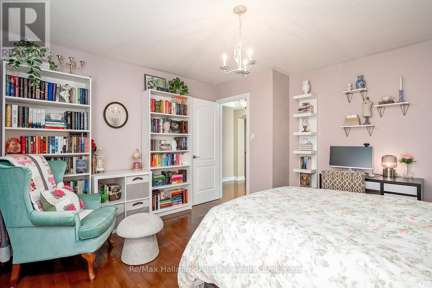 2489 WHISTLING SPRINGS CRESCENT