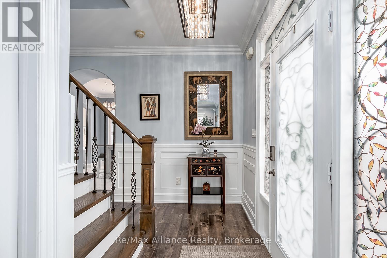 1246 ROBSON CRESCENT