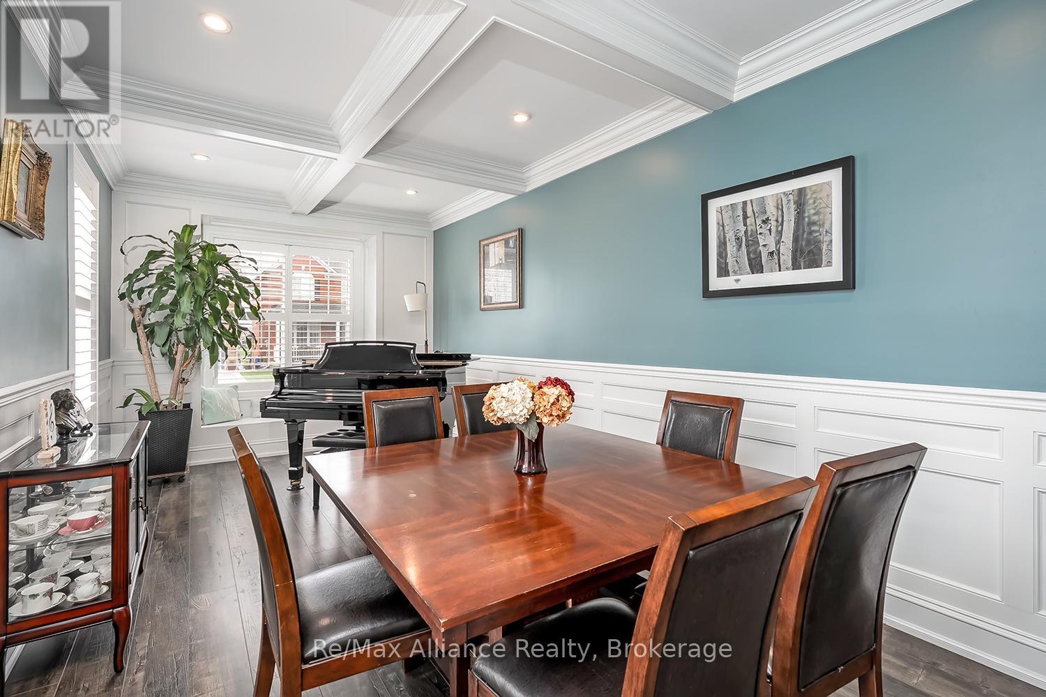 1246 ROBSON CRESCENT